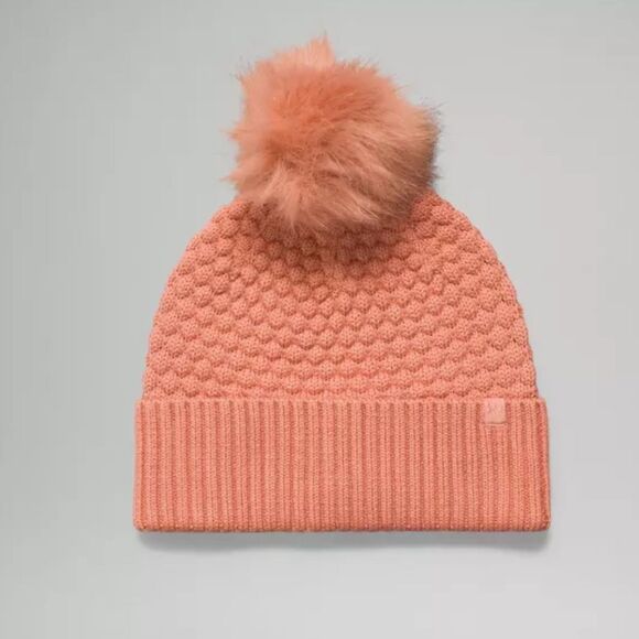 Lululemon Athletica Bubble Knit Pom Beanie Peach Rust Pom-Pom Hat Merino Wool - Picture 1 of 7